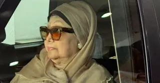 বিমানবন্দর থেকে ফিরোজার পথে খালেদা জিয়া, নেতাকর্মীদের অভ্যর্থনা